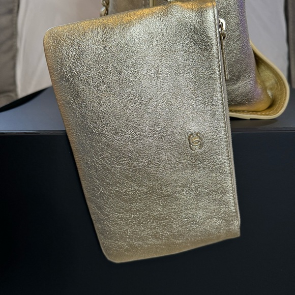 Limited Edition ! NWT Large Gold Calfskin Chanel Deauville Tote - Picture 7 of 15